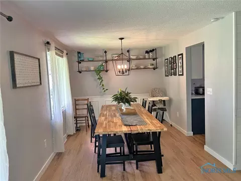 Dining - 726 Crestview Ave, Bryan, OH 43506 photo 1 of 2