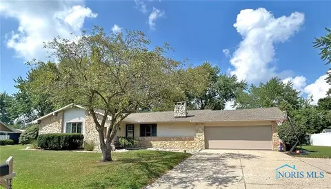726 Crestview Ave, Bryan, OH 43506