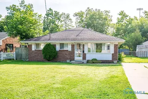 5658 Adelaide Dr, Toledo, OH 43613