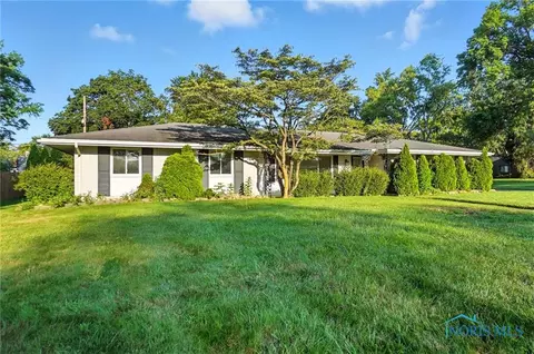 2369 Lynn Park Dr, Toledo, OH 43615