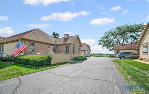622 Turnbury Ln, Perrysburg, OH 43551