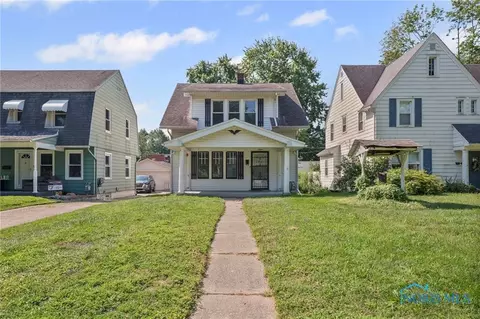 2249 Eastbrook Dr, Toledo, OH 43613