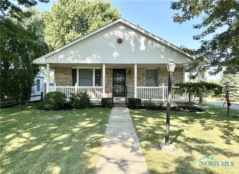 179 N Goodrich St, Oregon, OH 43616