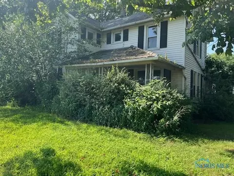 714 E State Route 101, Fremont, OH 43420