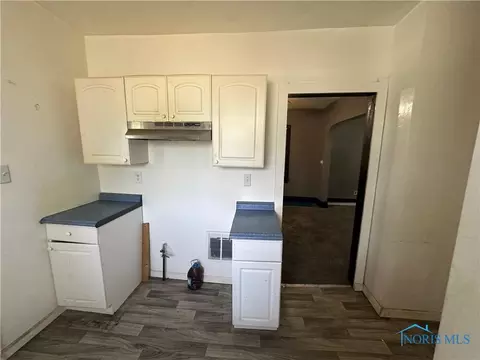 2026 Clinton St, Toledo, OH 43607 photo 15