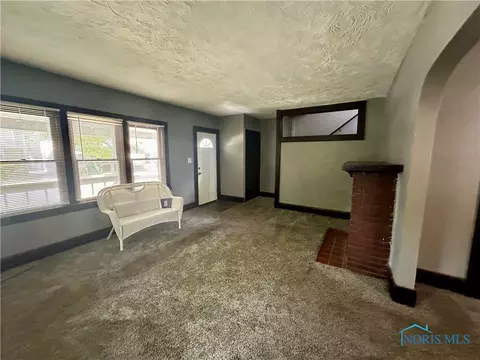 2026 Clinton St, Toledo, OH 43607 photo 9
