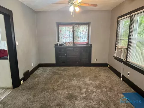 2026 Clinton St, Toledo, OH 43607 photo 12