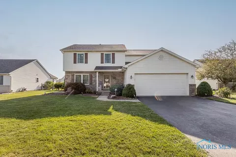 5916 Sarah Lake Dr, Sylvania, OH 43560