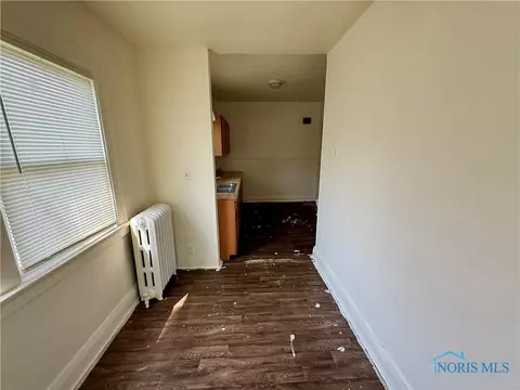 2042 Joffre Ave, Toledo, OH 43607 photo 11