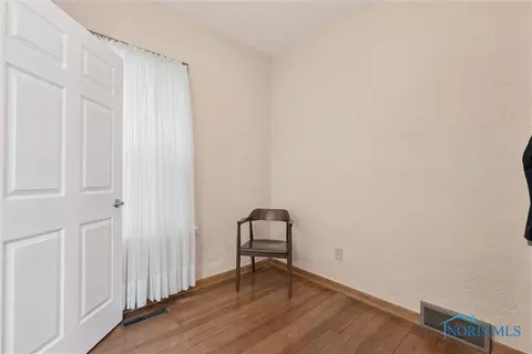 1749 Hamilton St, Toledo, OH 43607 photo 18