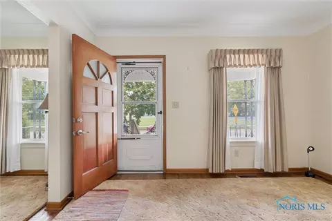 1749 Hamilton St, Toledo, OH 43607 photo 7