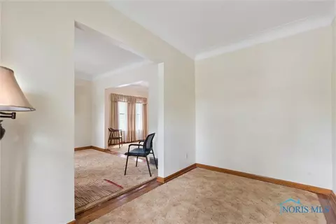 1749 Hamilton St, Toledo, OH 43607 photo 11