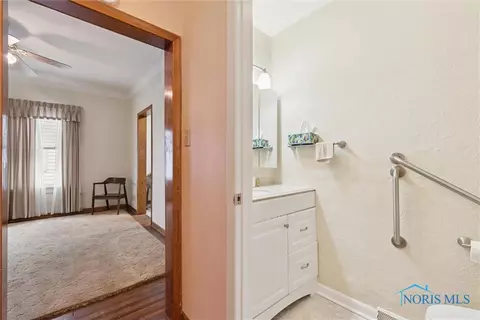 1749 Hamilton St, Toledo, OH 43607 photo 19