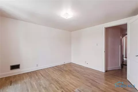 1749 Hamilton St, Toledo, OH 43607 photo 28