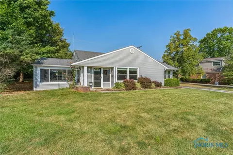 1634 Parkway Dr, Findlay, OH 45840