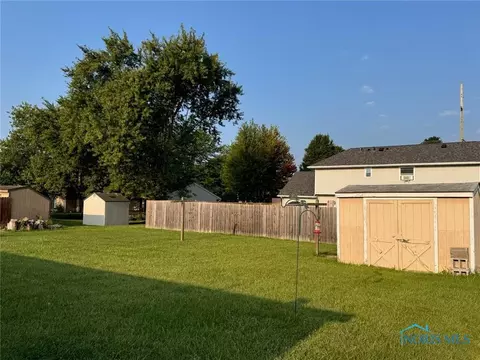 326 Connin St, Bryan, OH 43506 photo 3
