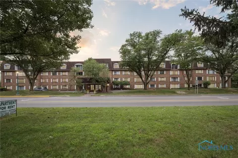 4343 W Bancroft St #1A, Toledo, OH 43615