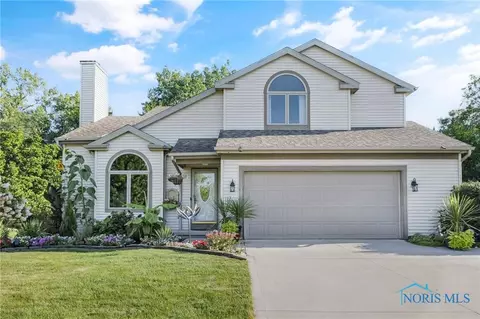 8220 Doyle Dr, Sylvania, OH 43560