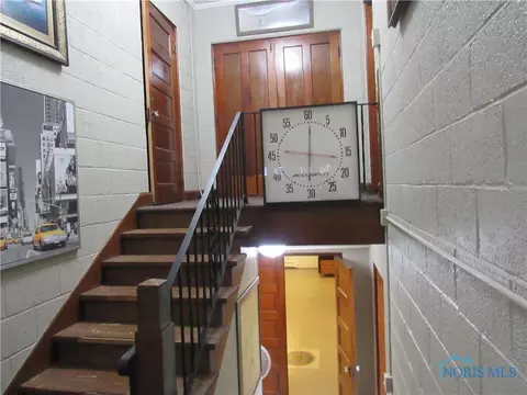 Entry Way - 519 E Butler St, Bryan, OH 43506 photo 1 of 1