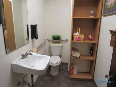 Bath - 519 E Butler St, Bryan, OH 43506 photo 1 of 3