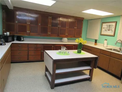 Kitchen - 519 E Butler St, Bryan, OH 43506 photo 2 of 4