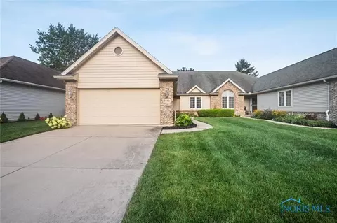 5843 Heidaway Ln, Sylvania, OH 43560