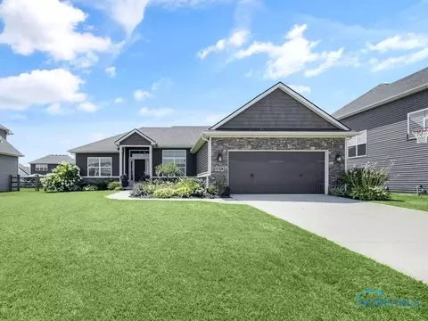 9817 Talonswood Ct, Sylvania, OH 43560