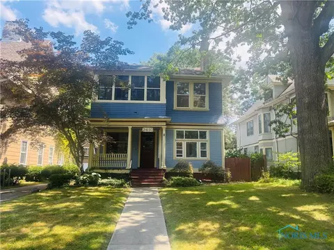 2410 Robinwood Ave, Toledo, OH 43620