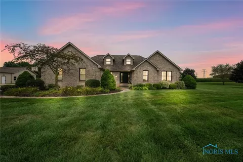 623 Church St, Bradner, OH 43406