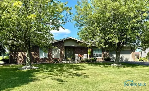 112 Sunset Ave, Sherwood, OH 43556