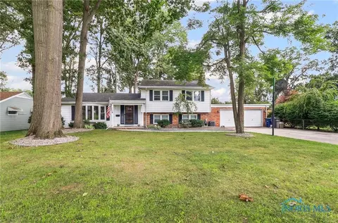 5951 Everwood Rd, Toledo, OH 43613