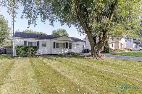 5848 Meteor Ave, Toledo, OH 43623