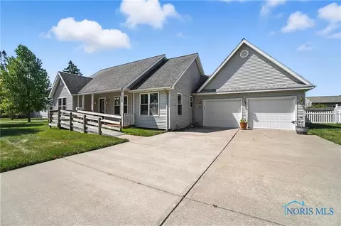 2140 Maryland Pl, Northwood, OH 43619