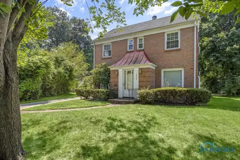 2009 Bretton Pl, Toledo, OH 43606