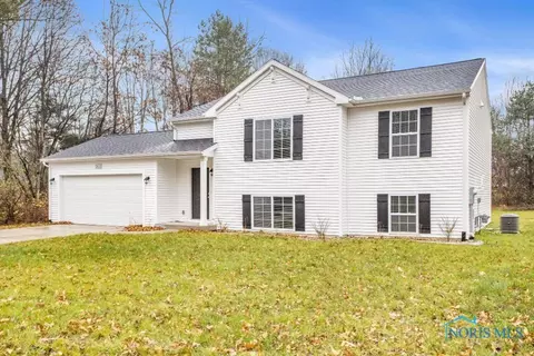 1509 Lee Ann Ave, Defiance, OH 43512
