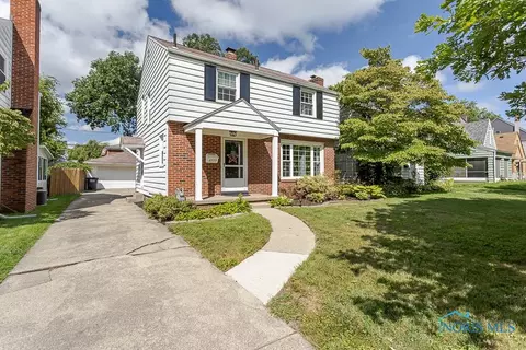 2735 Sherbrooke Rd, Toledo, OH 43606