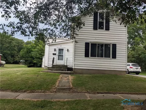 445 S Oak St, Ottawa, OH 45875