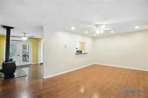 Living - 603 S Gormley St, Forest, OH 45843 photo 3 of 7