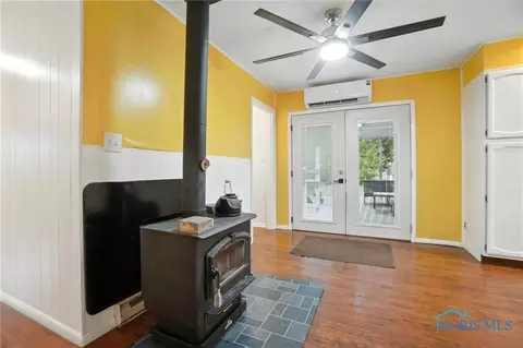 Entry Way - 603 S Gormley St, Forest, OH 45843 photo 1 of 2
