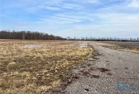 14631 St Rt 15, Defiance, OH 43512