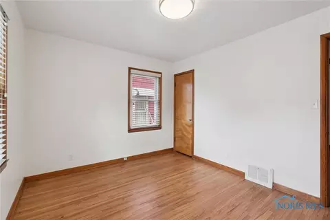 904 Mackow Dr, Toledo, OH 43607 photo 19
