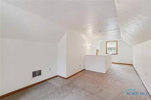 904 Mackow Dr, Toledo, OH 43607 photo 25