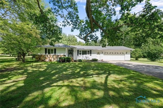 11644 Old State Line Rd, Swanton, OH 43558