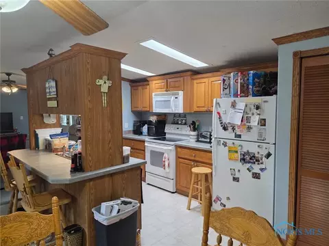 10965 County Rd S, Lyons, OH 43533 photo 11