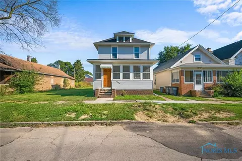 141 Dexter St, Toledo, OH 43608