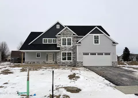 162 Barton Creek Dr, Perrysburg, OH 43551
