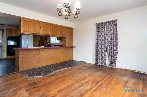 339 E Oliver St, Mccomb, OH 45858 photo 9