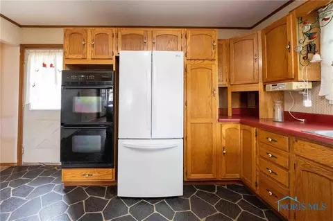 339 E Oliver St, Mccomb, OH 45858 photo 17