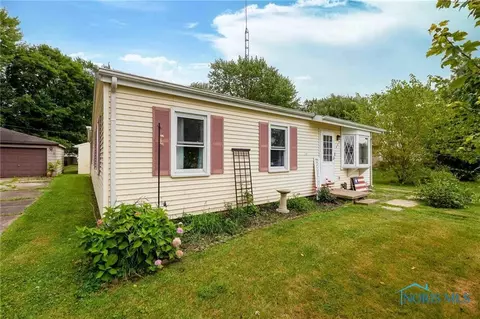 339 E Oliver St, Mccomb, OH 45858 photo 4