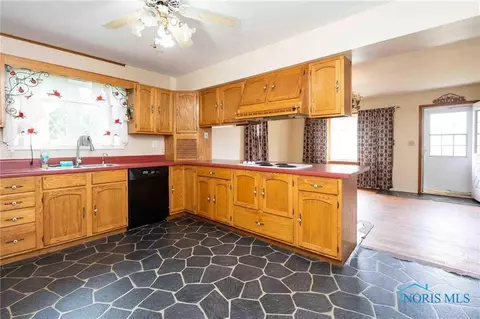 339 E Oliver St, Mccomb, OH 45858 photo 15